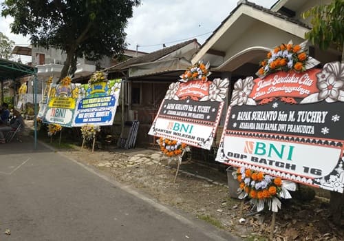 foto pengiriman karangan bunga Temanggung